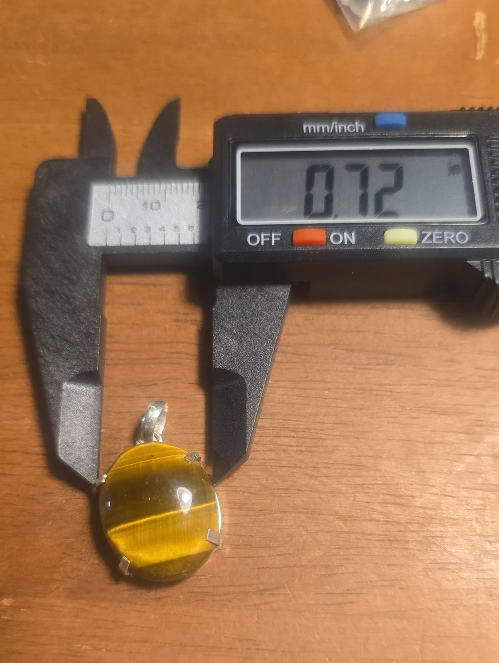 Natural tiger's eye pendant